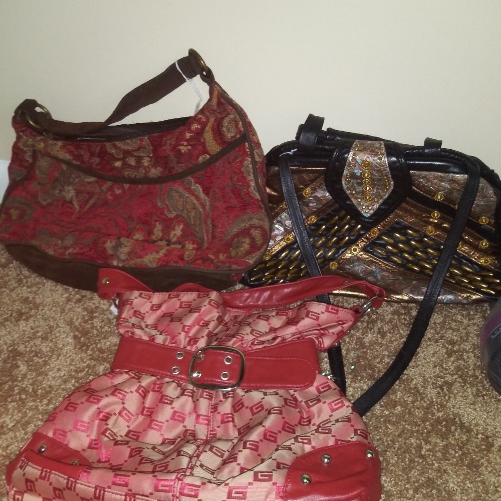 3 Classic purses
